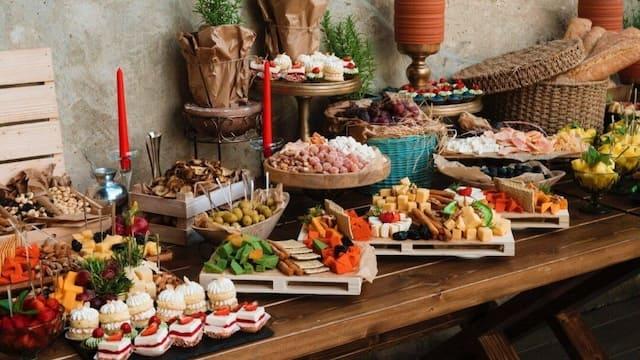 Pinit catering service for events at home or business location